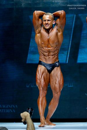 CLASSIC PHYSIQUE 178